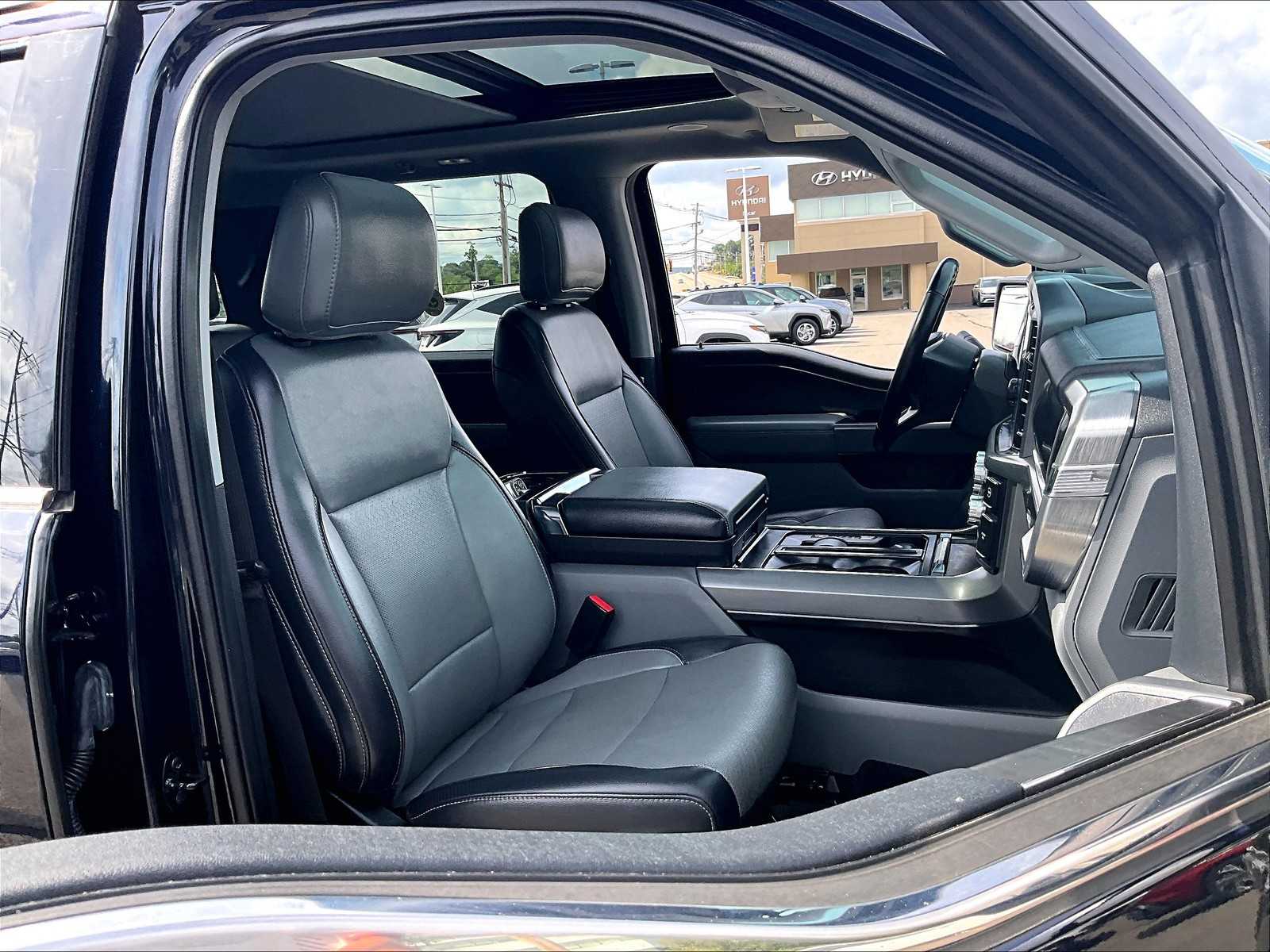 2021 Ford F-150 Lariat photo 11