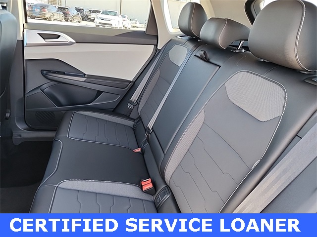 2025 Volkswagen Taos SE photo 12