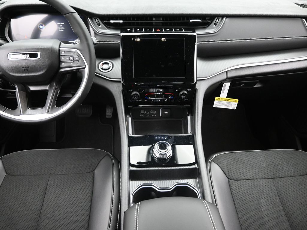2025 Jeep Grand Cherokee Altitude X photo 10