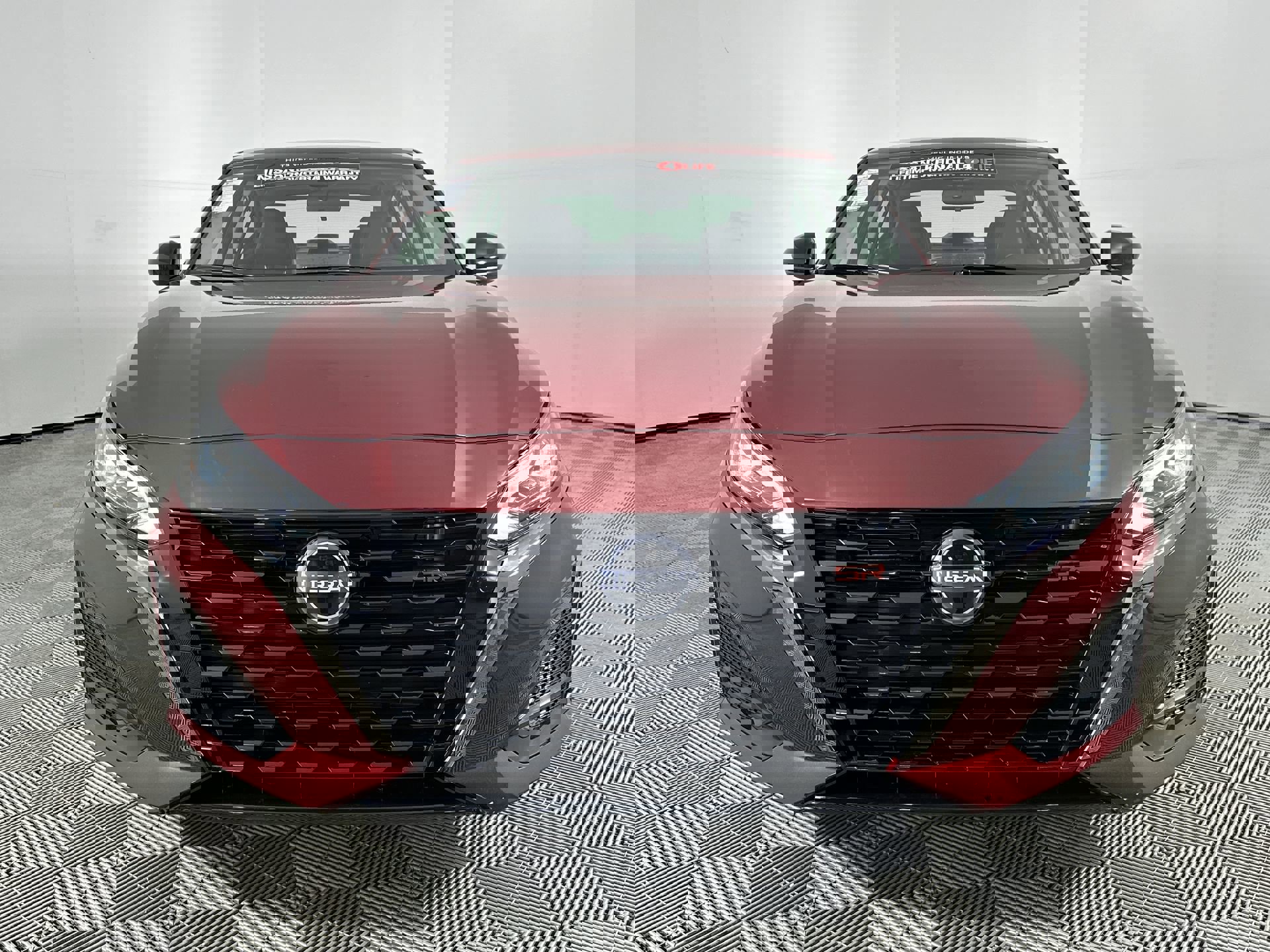 2025 Nissan Altima SR photo 3