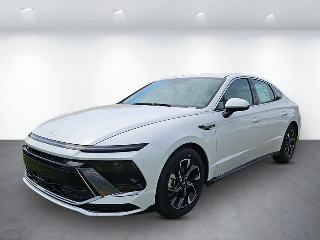 2025 Hyundai Sonata SEL's photo