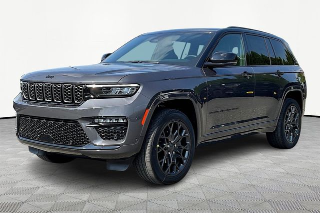 2025 Jeep Grand Cherokee Summit photo 2