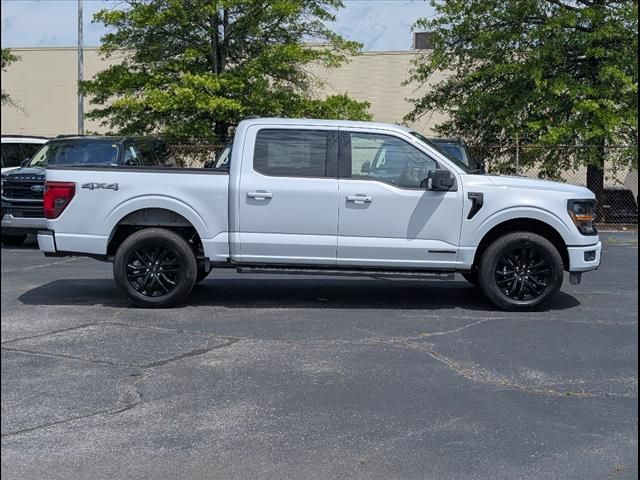 2025 Ford F-150 XLT photo 3