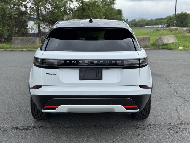 2026 Land Rover Range Rover Velar SE photo 3