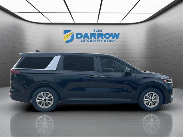 2024 Kia Carnival LX photo 6