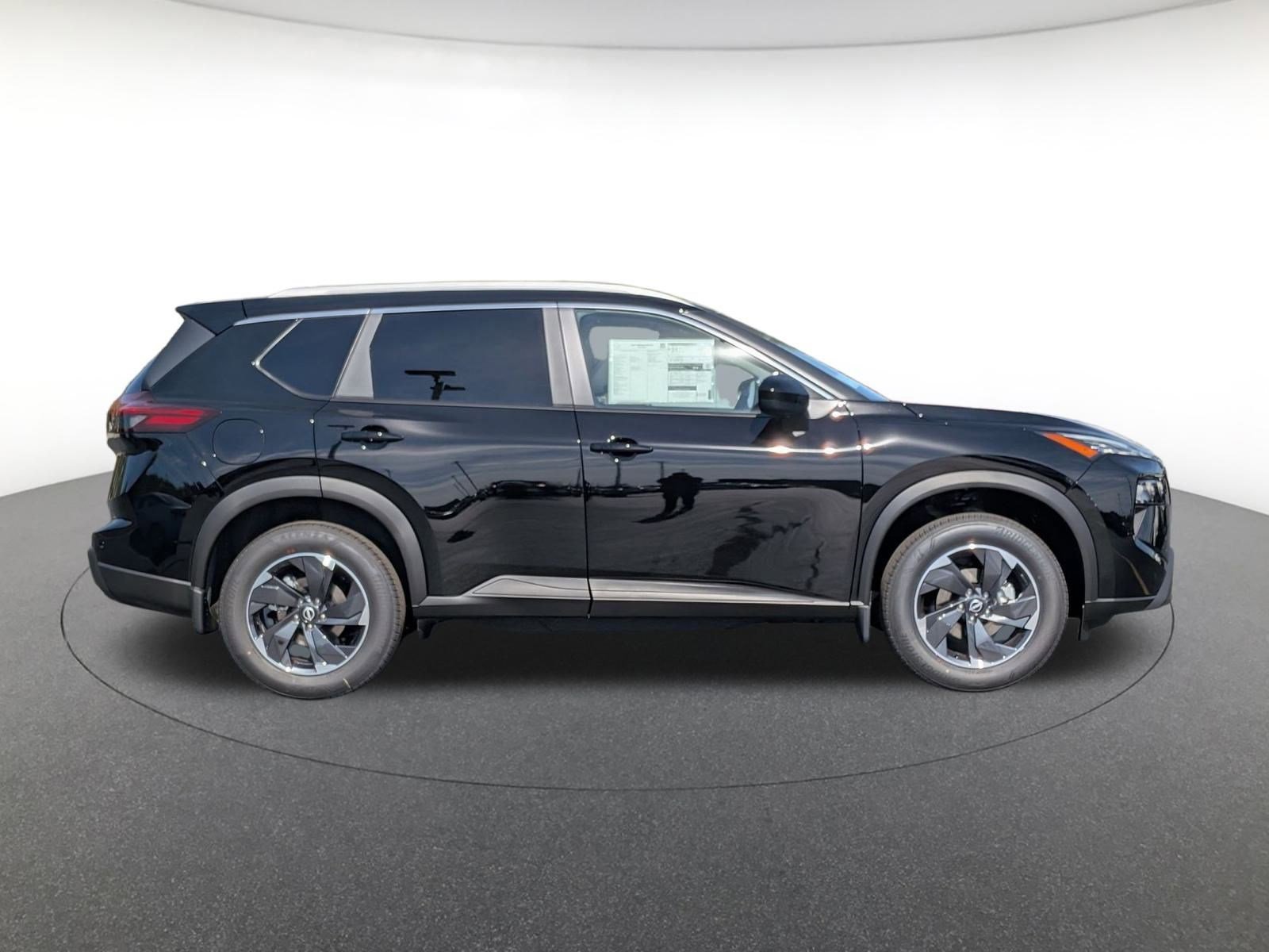 2026 Nissan Rogue SV photo 2