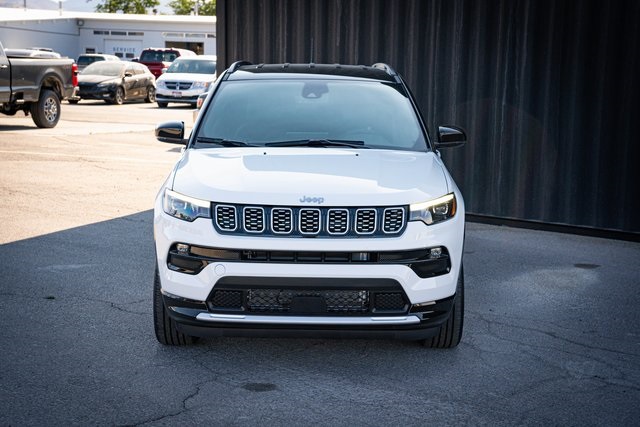 2025 Jeep Compass Limited photo 2