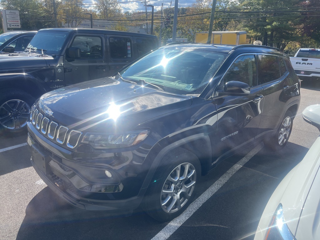 2022 Jeep Compass Latitude Lux