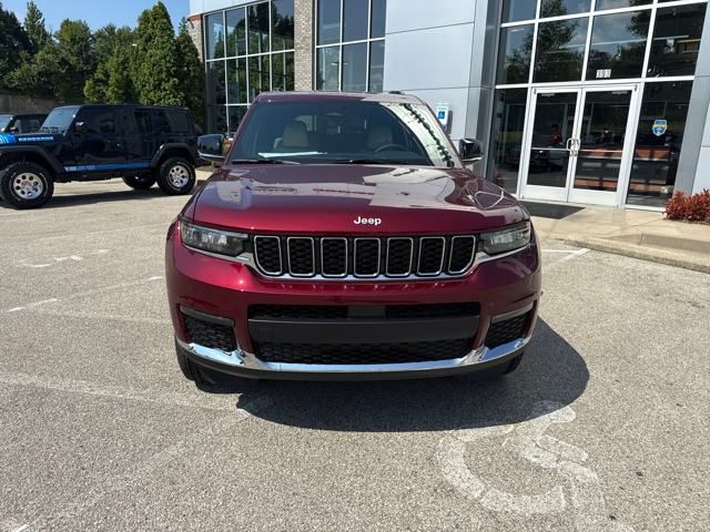 2025 Jeep Grand Cherokee Limited photo 8