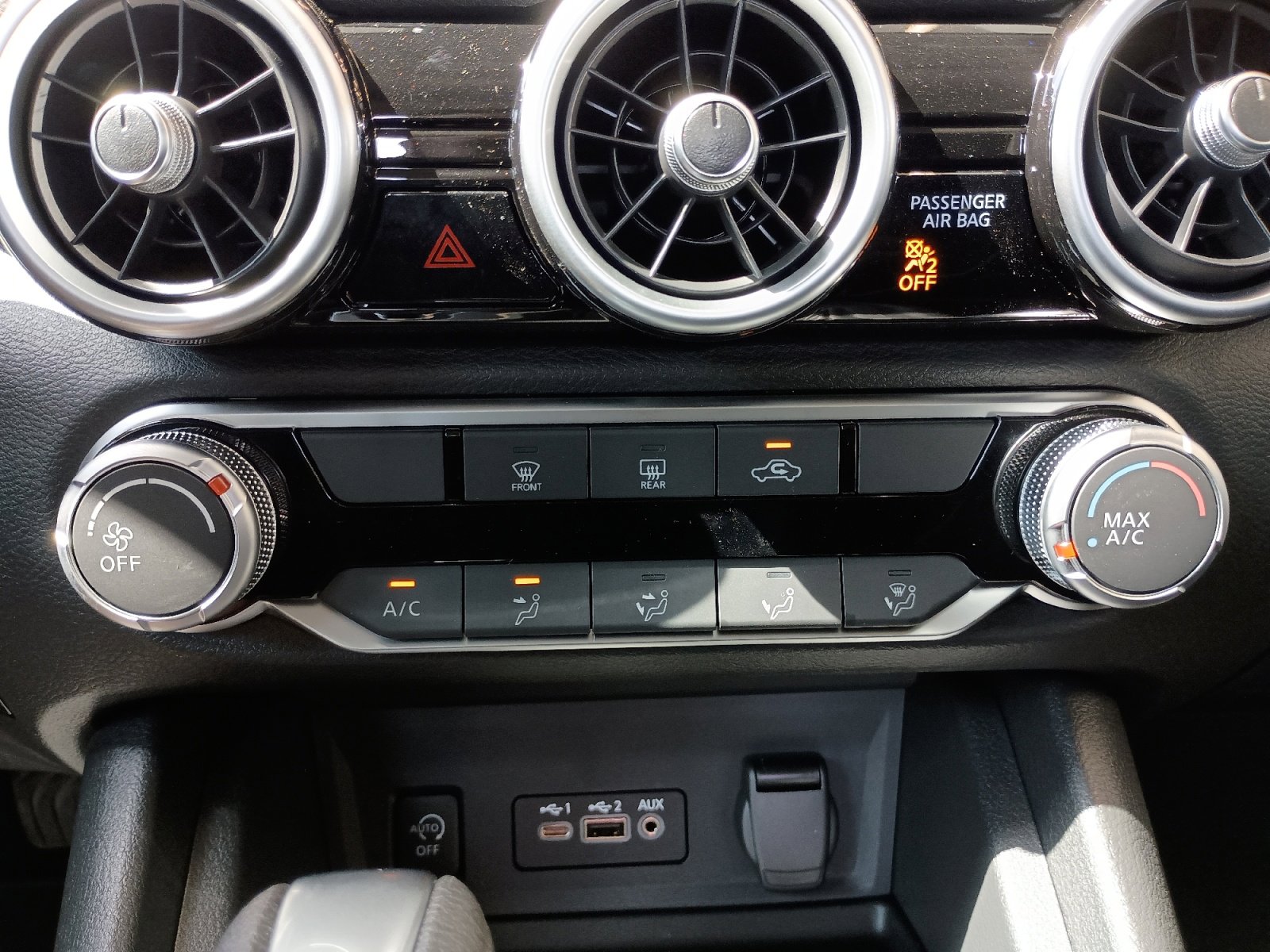 2025 Nissan Sentra SV photo 15