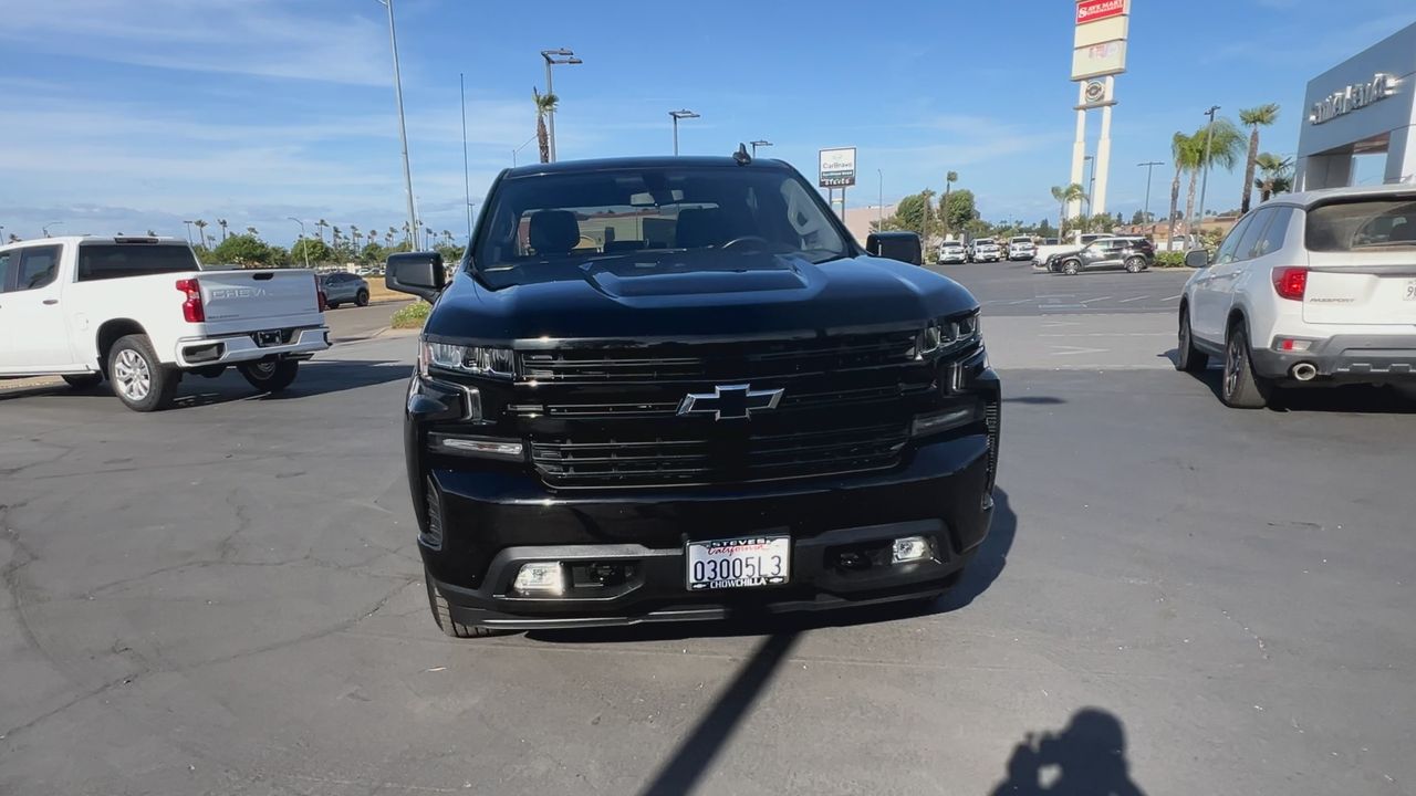 2022 Chevrolet Silverado 1500 RST photo 2