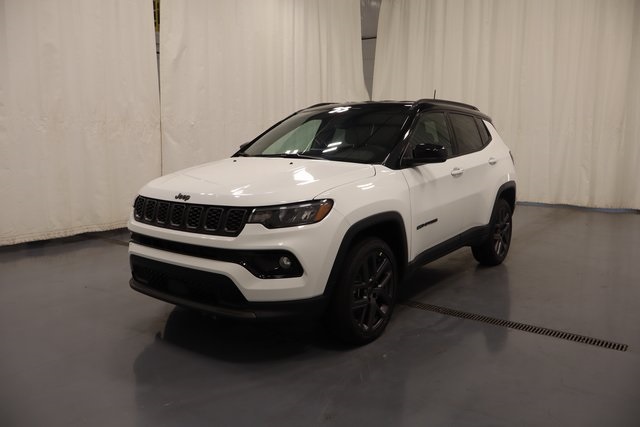 2026 Jeep Compass Limited photo 3