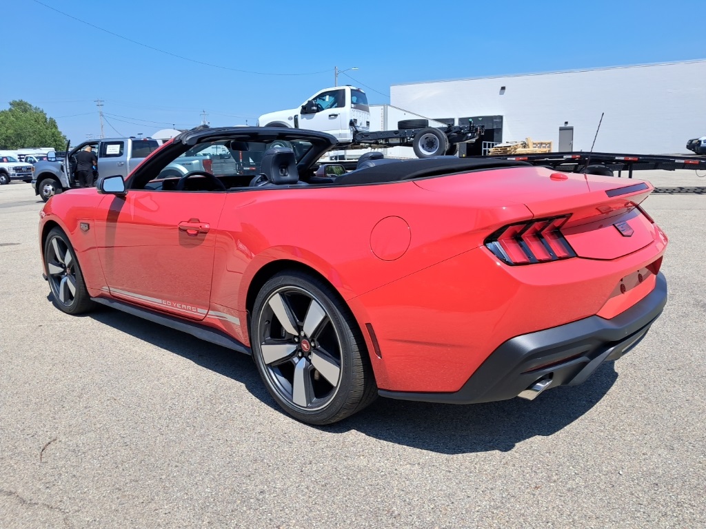 2025 Ford Mustang GT Premium Convertible photo 8