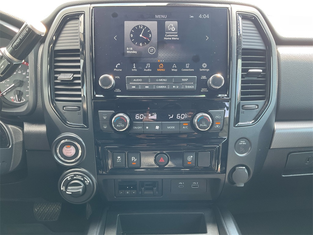 2023 Nissan Titan PRO-4X photo 12