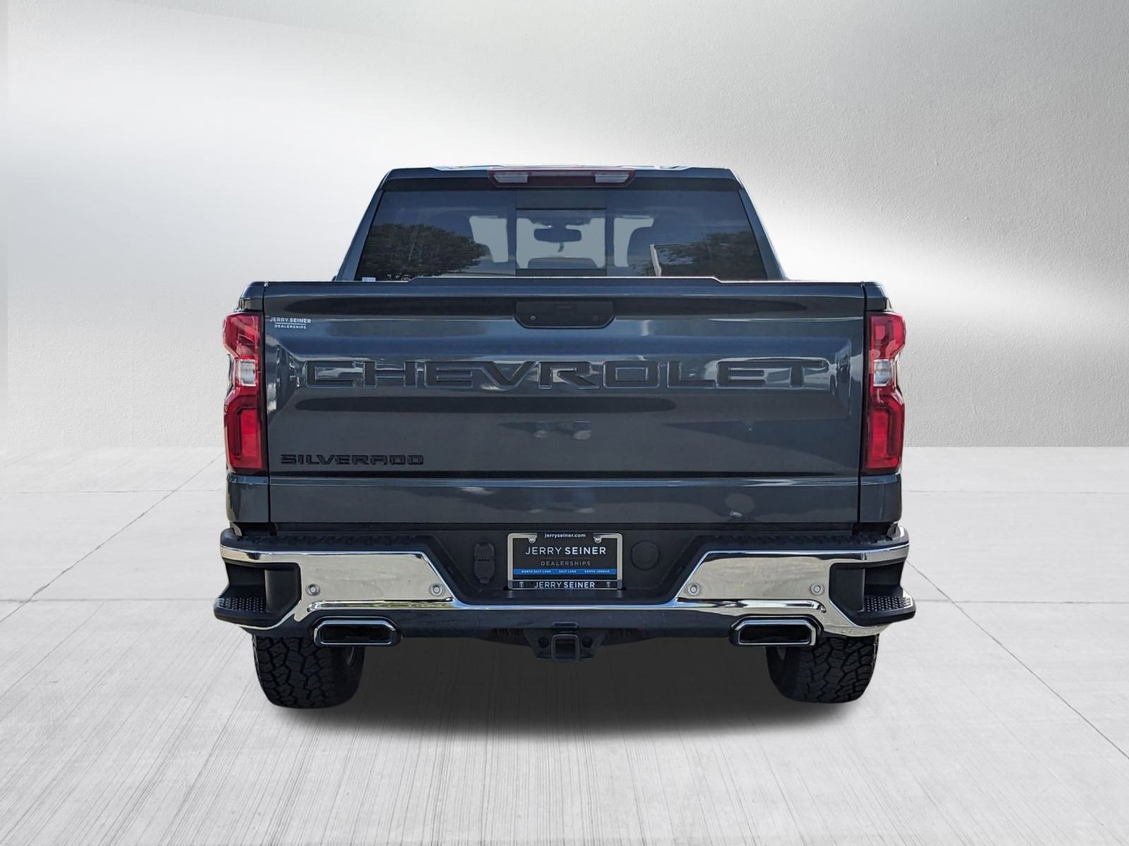 2021 Chevrolet Silverado 1500 LTZ photo 3