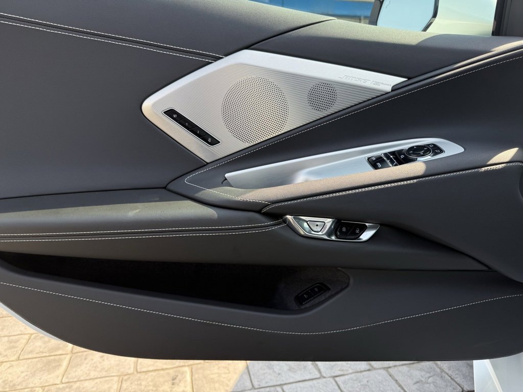 2025 Chevrolet Corvette Stingray 2LT photo 27