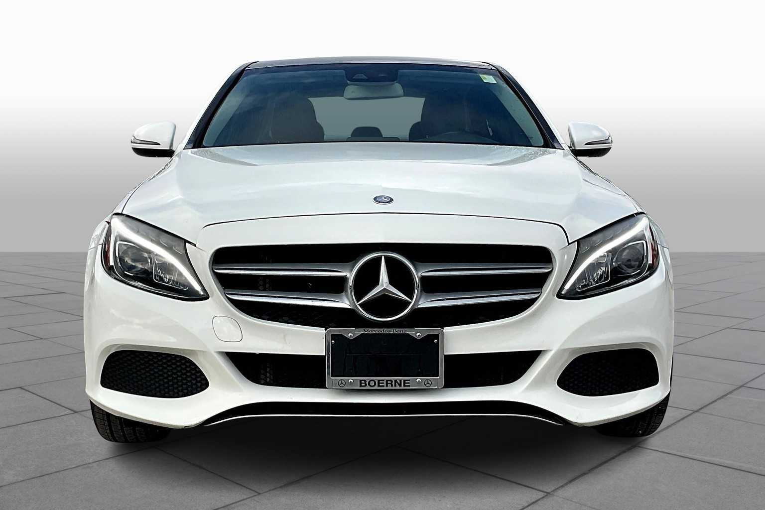 2016 Mercedes Benz C 300 photo 3