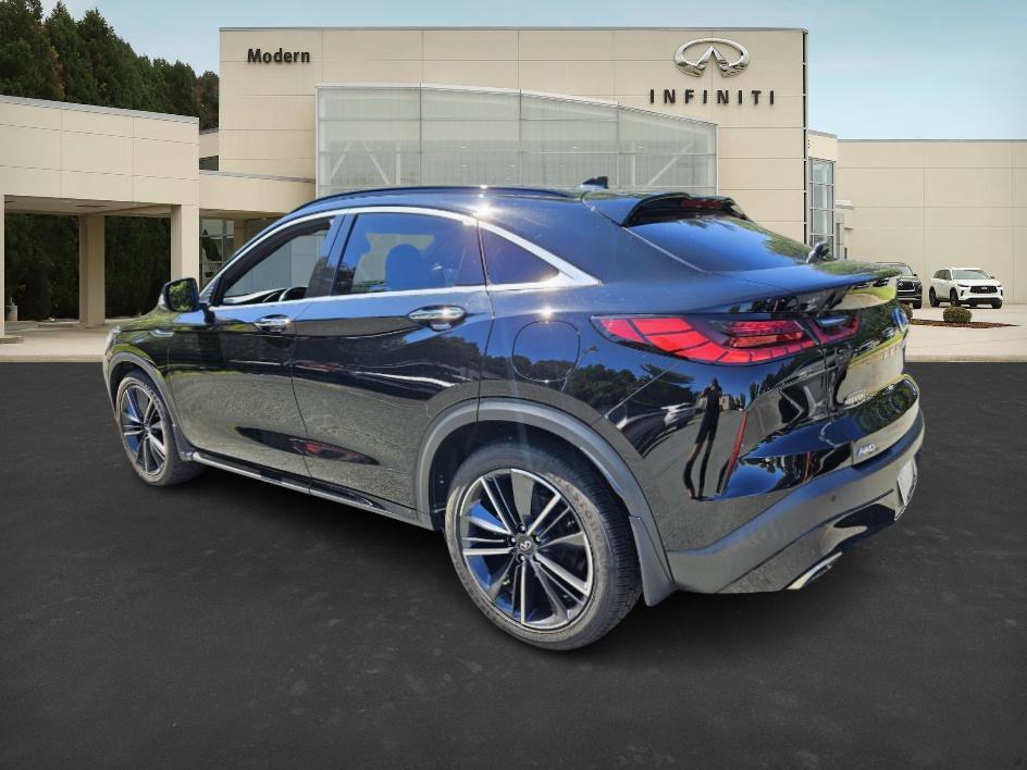 2023 Infiniti QX55 Essential photo 5