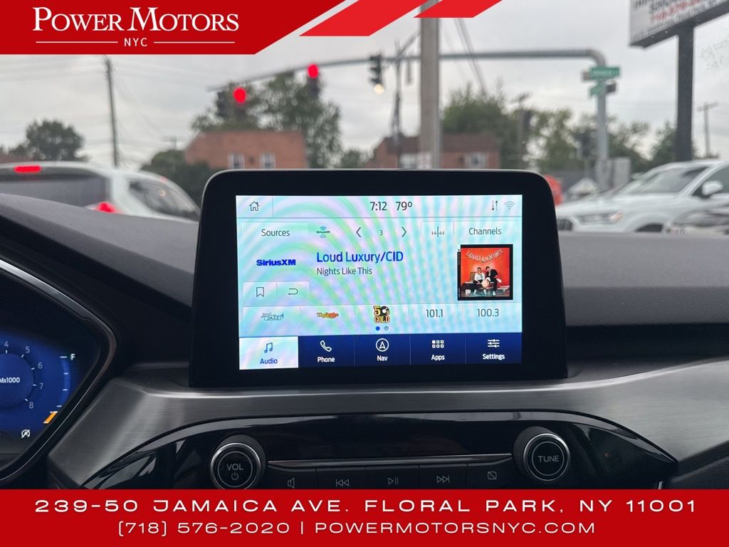 2021 Ford Escape Titanium photo 35