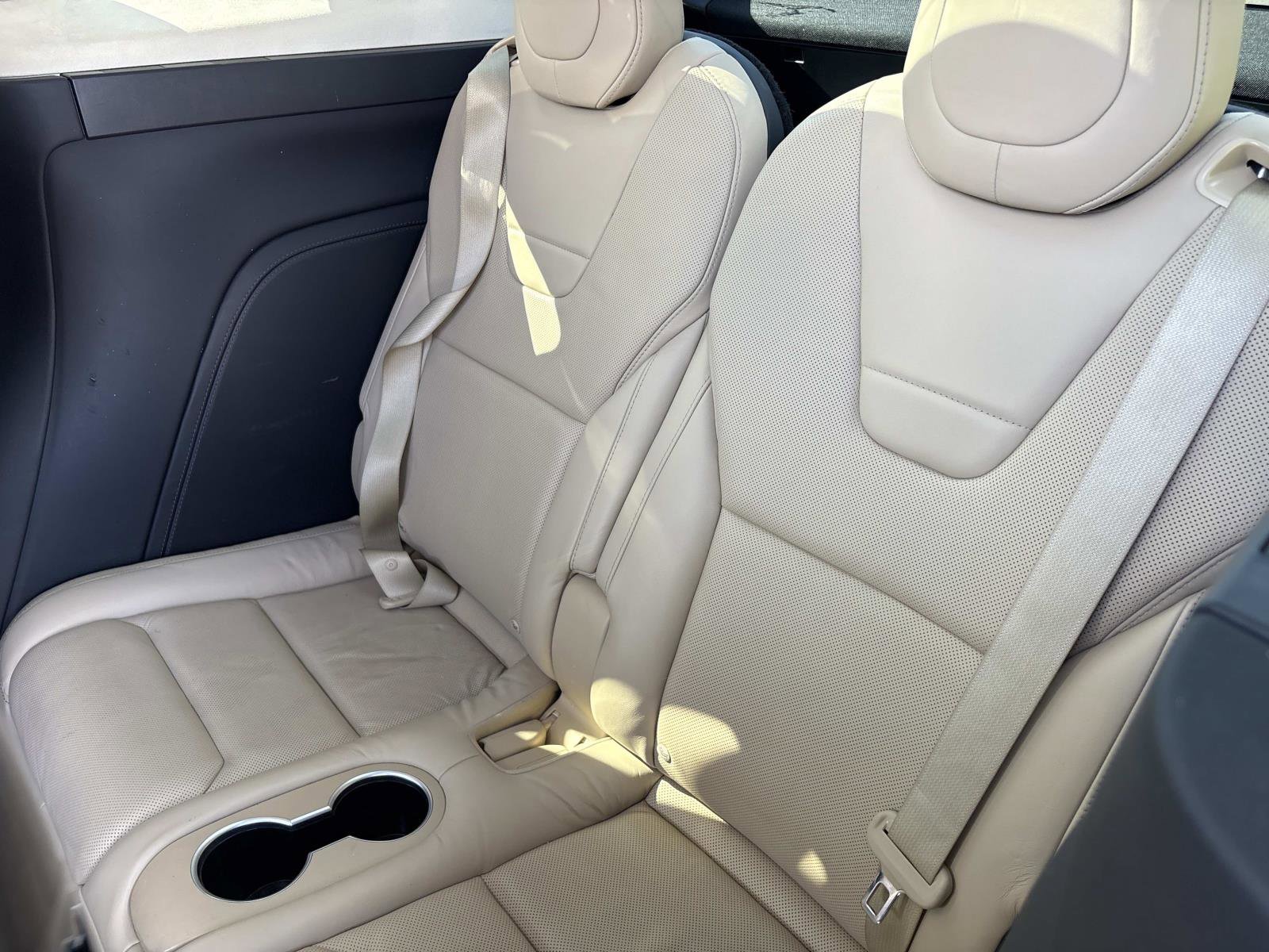 2016 Tesla Model X 90D photo 18