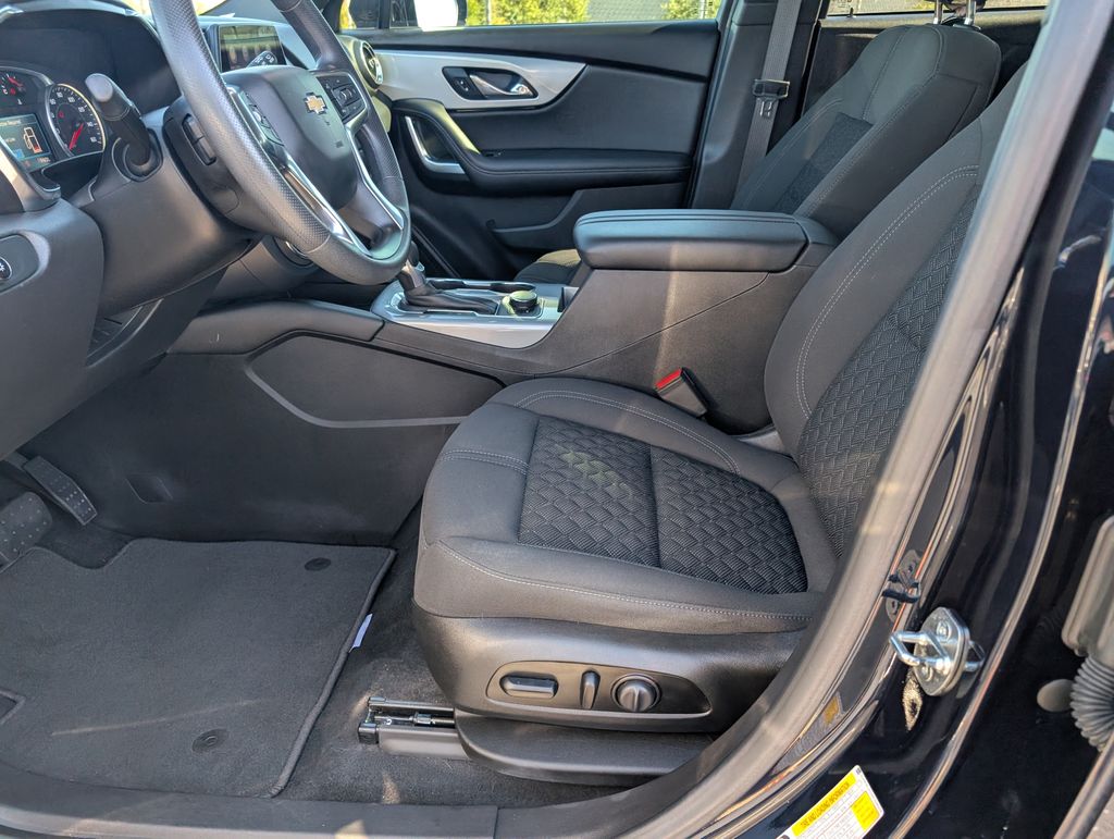 2021 Chevrolet Blazer 2LT photo 11