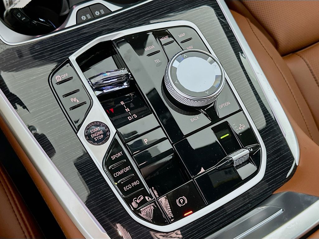 2026 Bmw X7 M60i photo 15