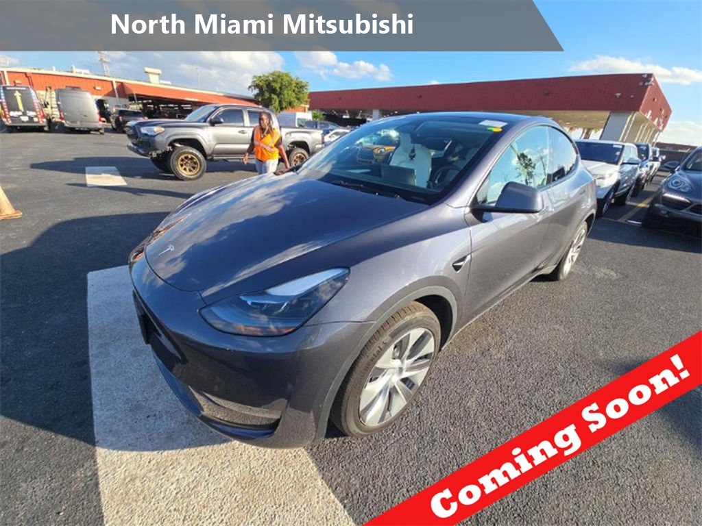 2023 Tesla Model Y Long Range's photo