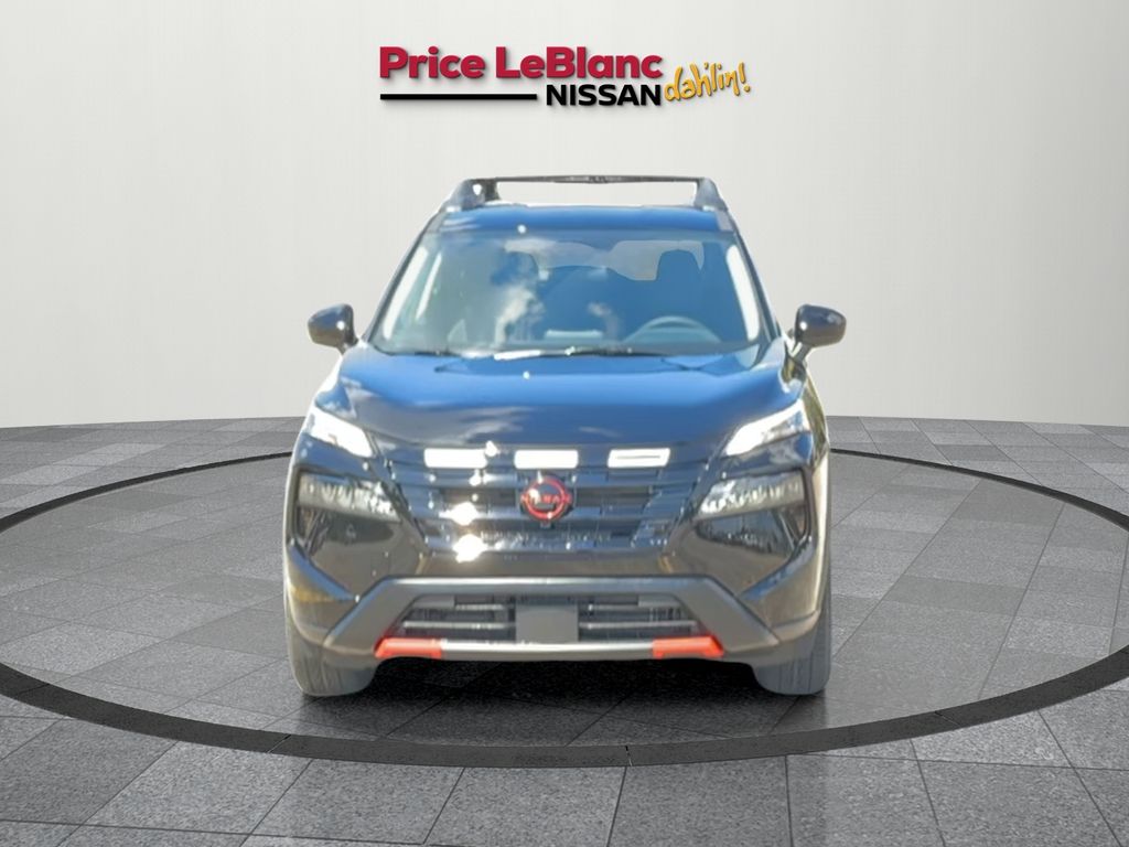 2026 Nissan Rogue SV photo 2