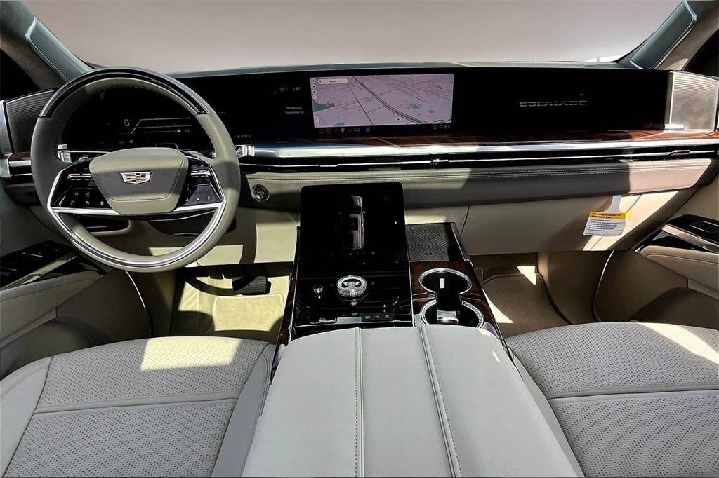 2025 Cadillac Escalade Sport Platinum photo 3