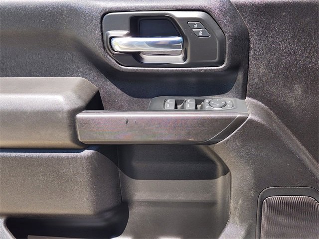 2024 Chevrolet Silverado 2500HD Custom photo 19