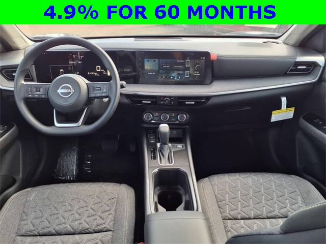 2025 Nissan Kicks SV photo 3