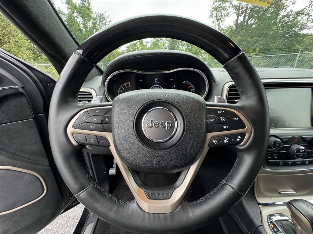 2016 Jeep Grand Cherokee Summit photo 18