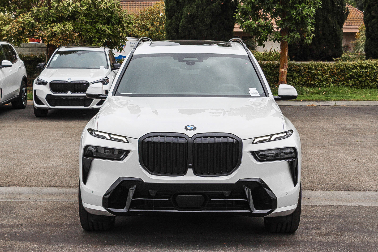New 2026 Alpine White BMW xDrive40i image 2