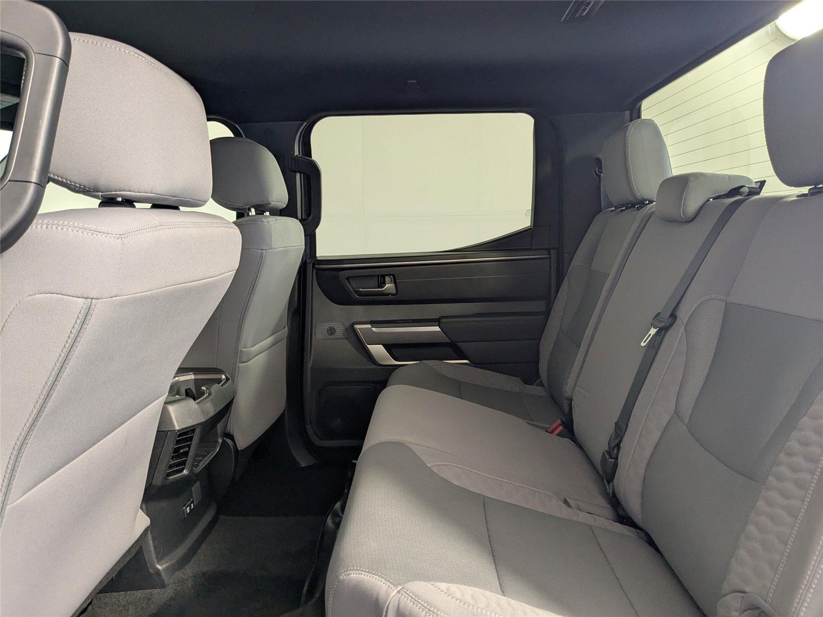 2025 Toyota Tundra SR5 photo 5