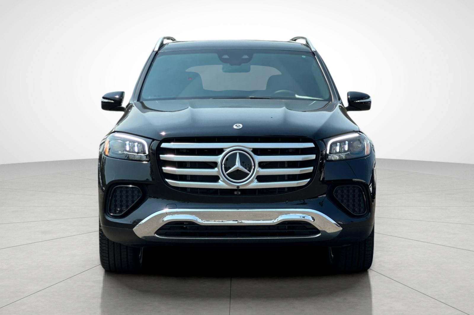 2025 Mercedes Benz GLS 450 4MATIC photo 8