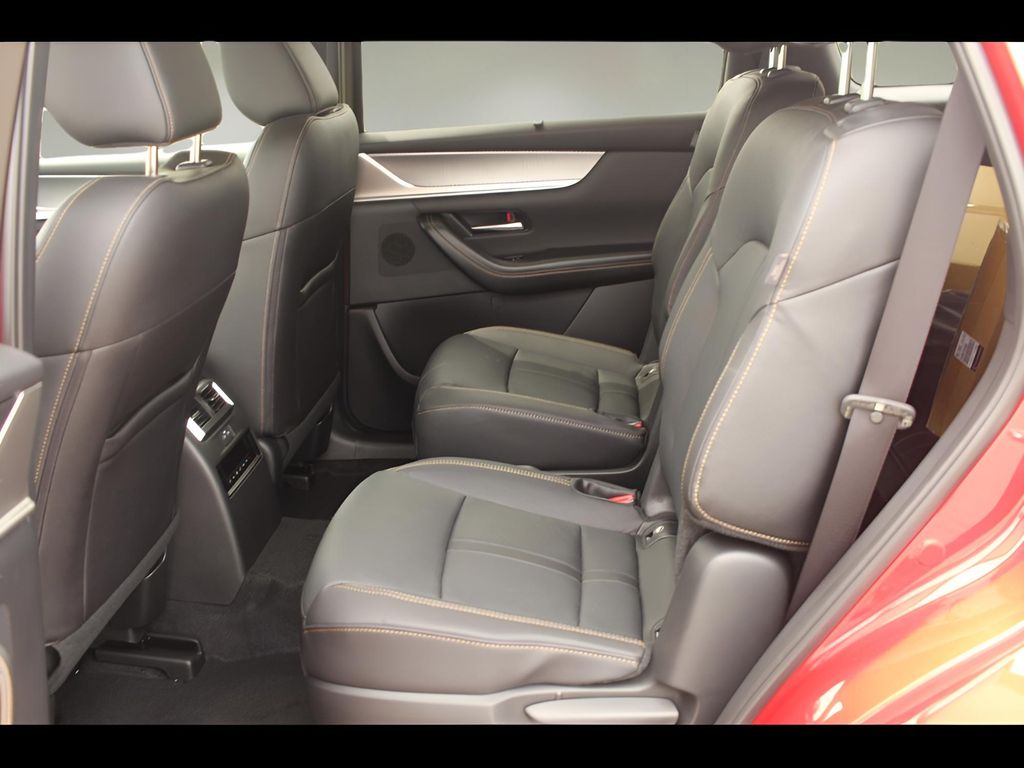 2025 Mazda CX-90 Preferred photo 11