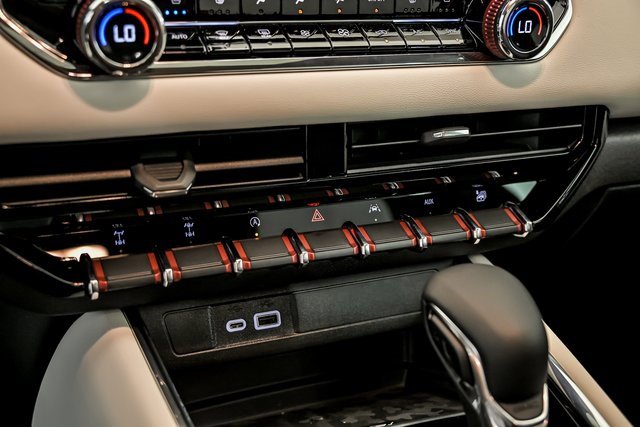 2026 Gmc Canyon AT4X photo 18