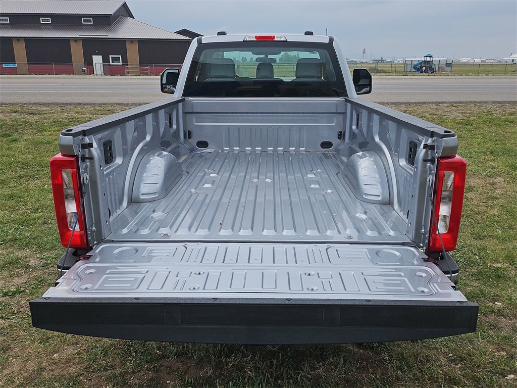 2024 Ford F-350 photo 15