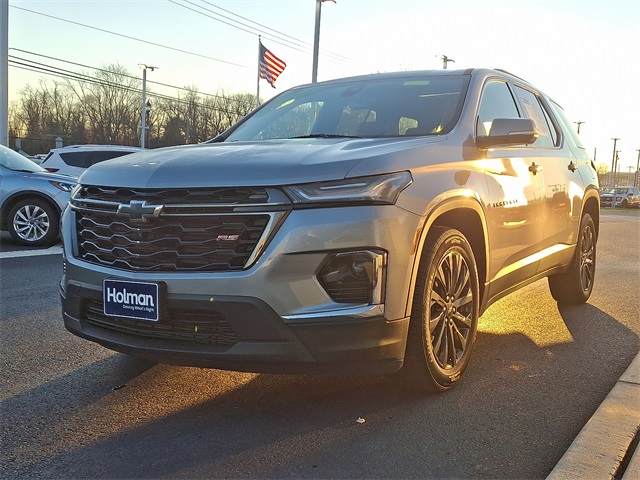 2023 Chevrolet Traverse RS photo 3