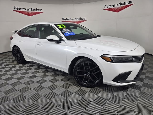 2023 Honda Civic Hatchback Sport Touring's photo