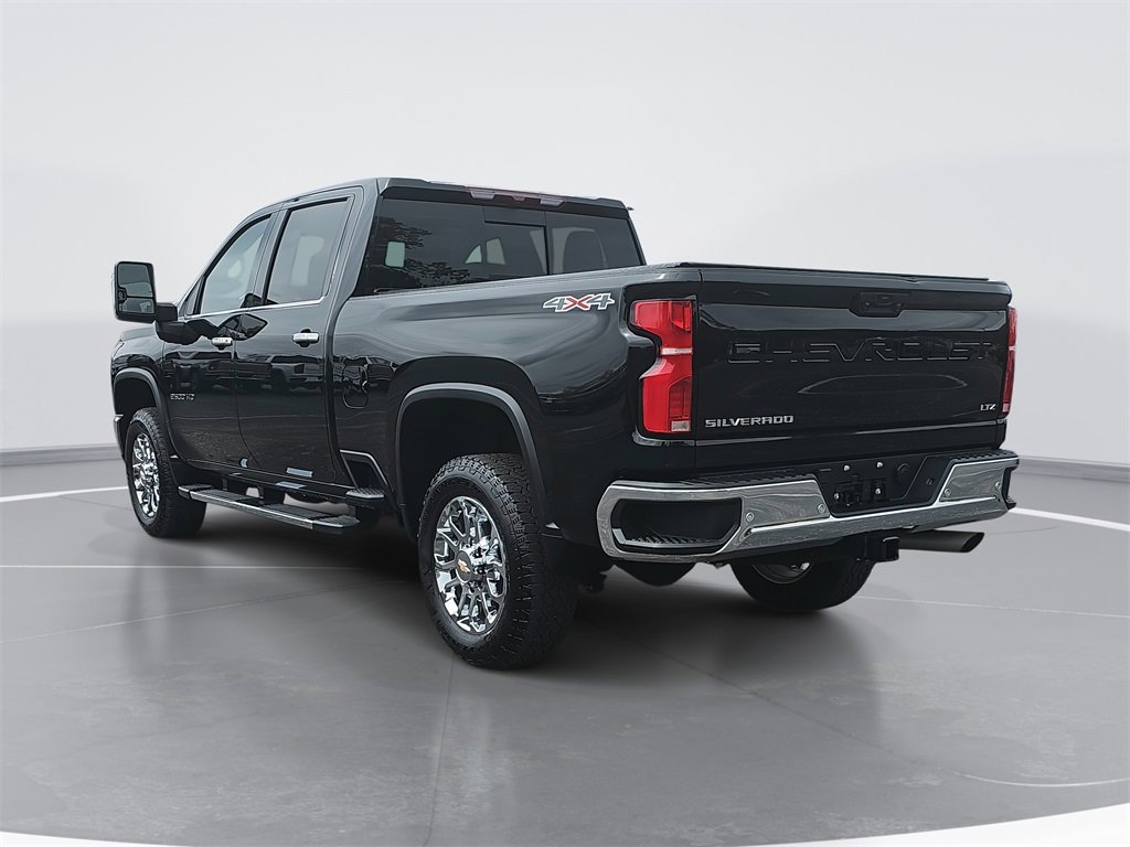 2024 Chevrolet Silverado 2500HD LTZ photo 5