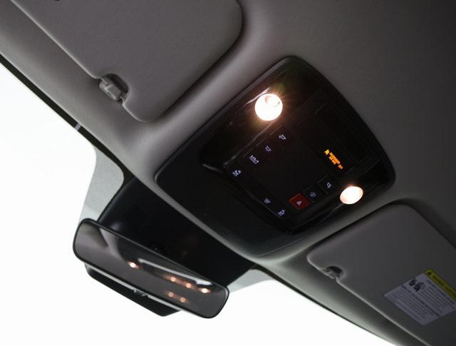 2026 Kia Carnival LXS photo 21