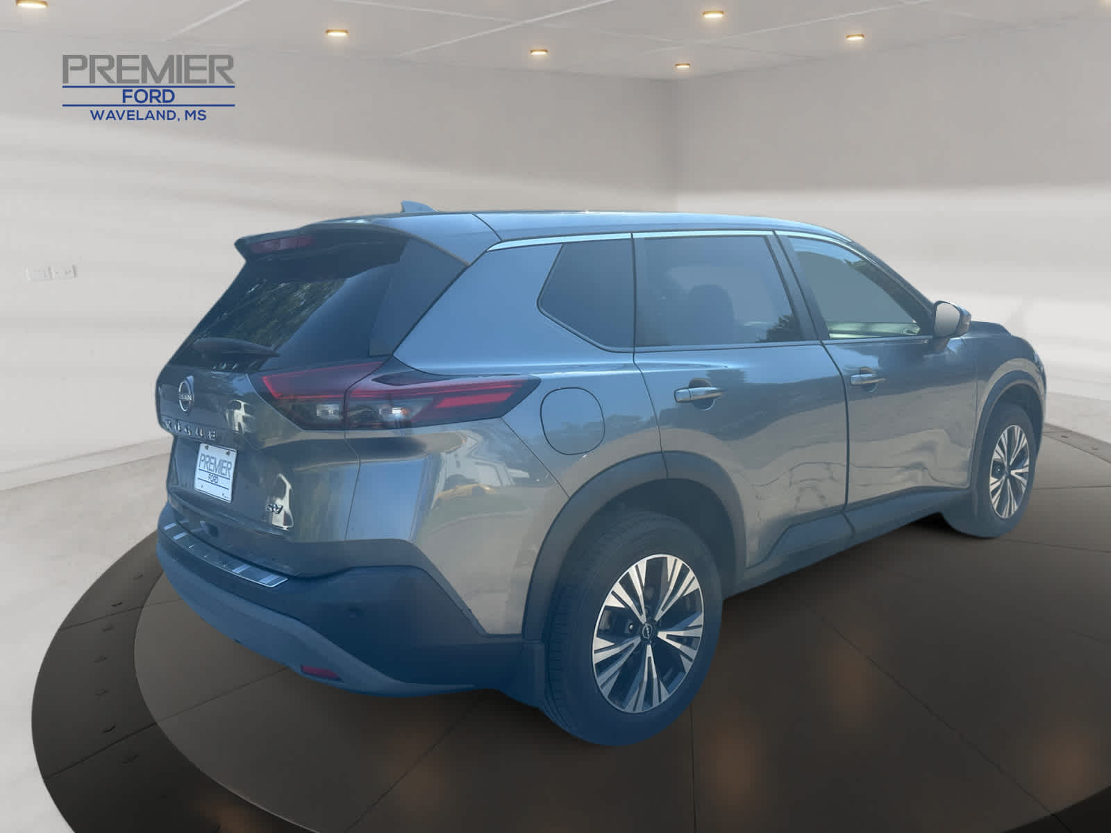2022 Nissan Rogue SV photo 5