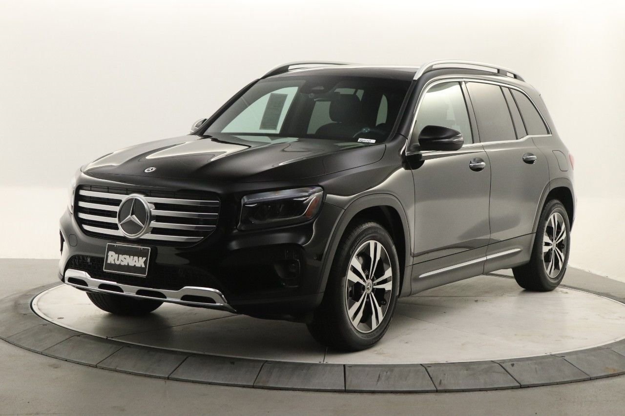2025 Mercedes Benz GLB 250 photo 3