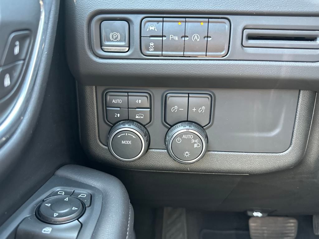 2023 Chevrolet Tahoe LT photo 16