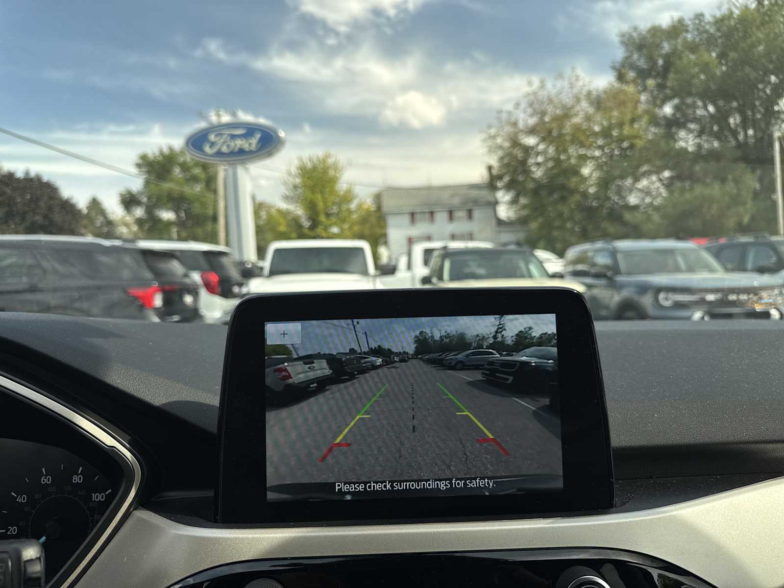 2020 Ford Escape SE photo 25
