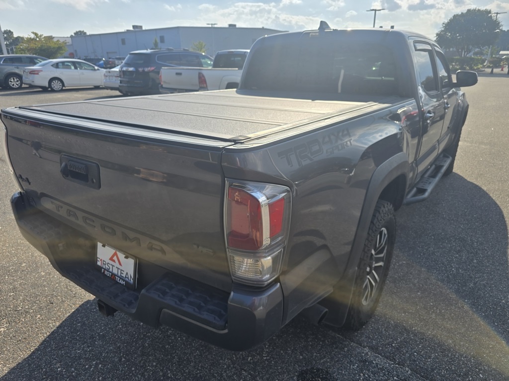 2021 Toyota Tacoma TRD Sport photo 3