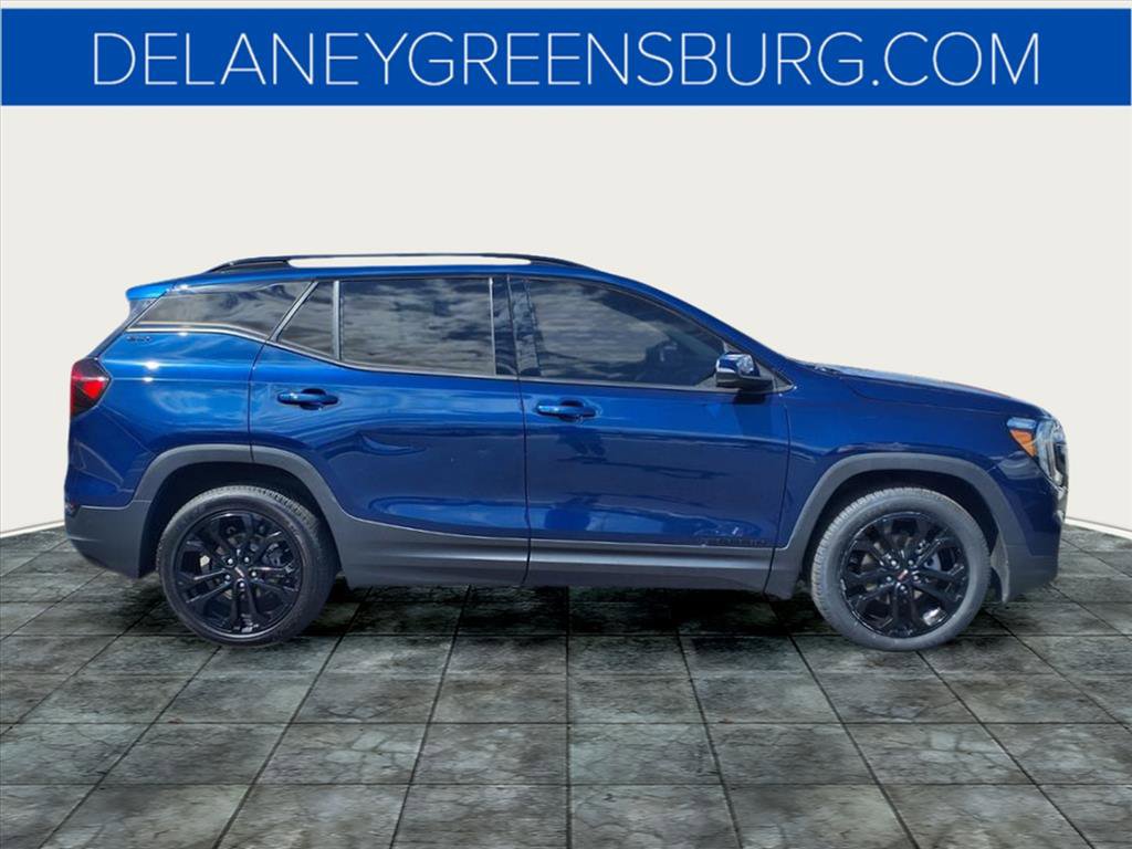 2022 Gmc Terrain SLT photo 2