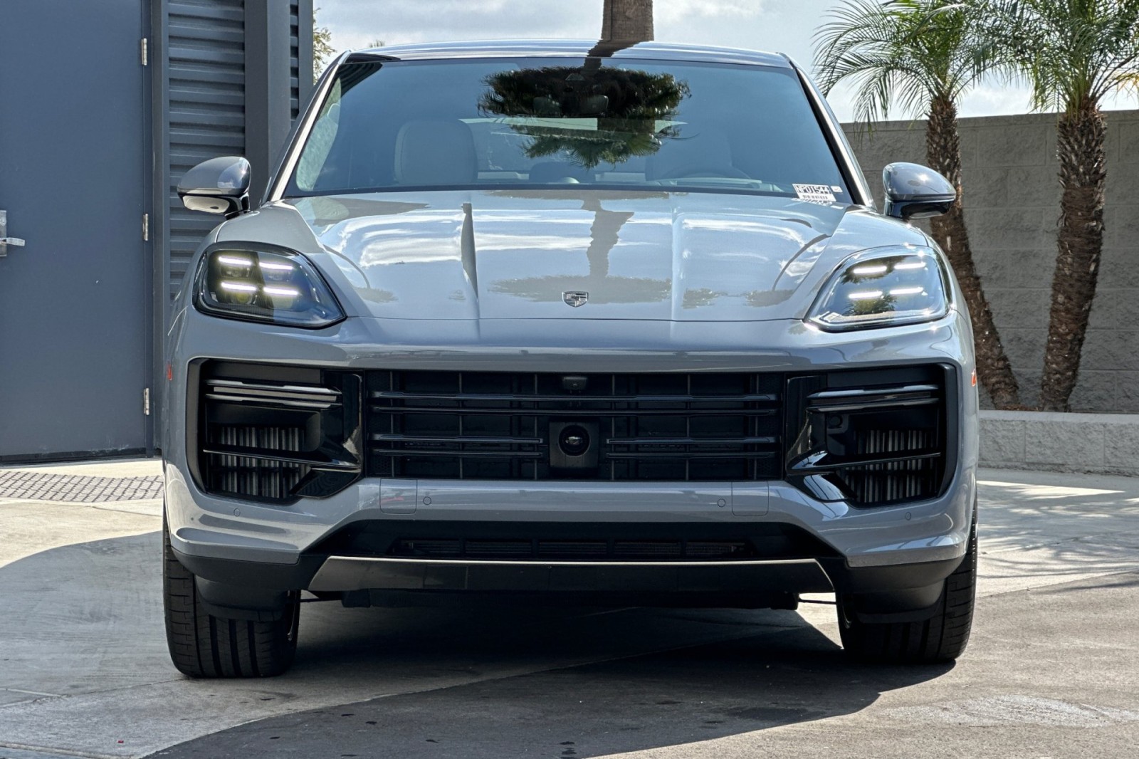 2026 Porsche Cayenne Turbo E-Hybrid Coupe photo 10