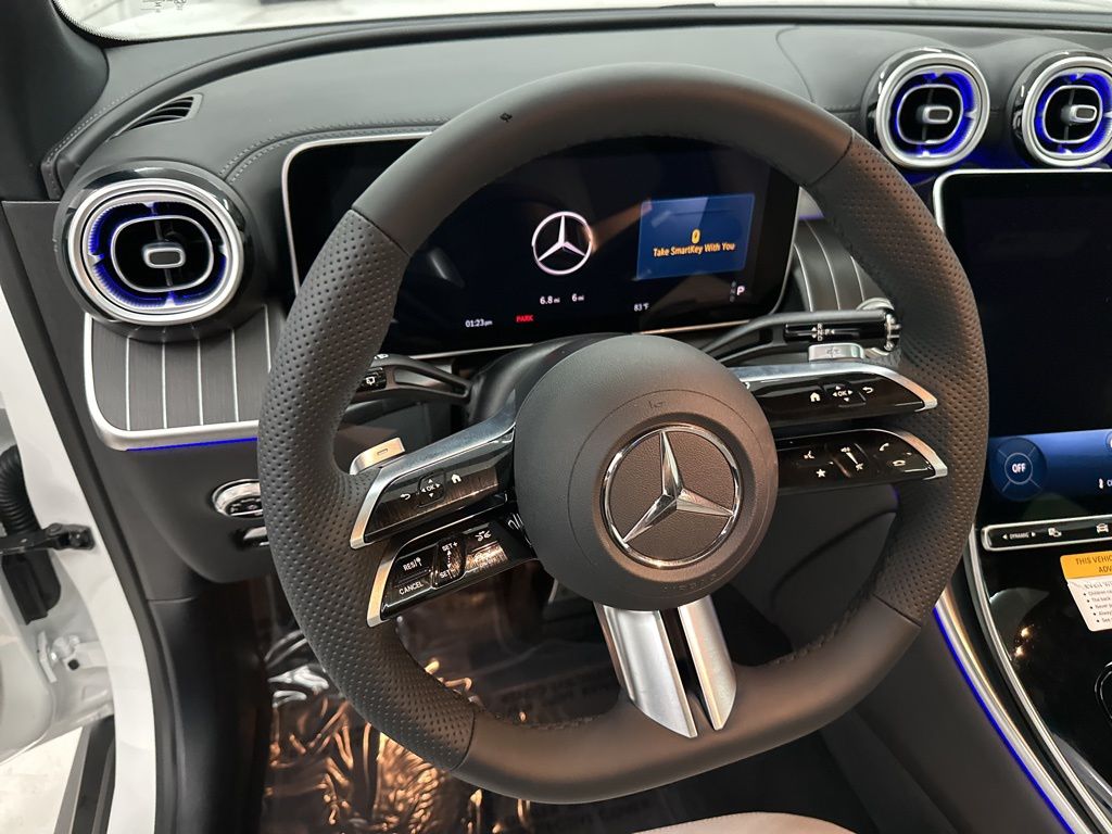 2026 Mercedes Benz GLC 300 photo 7